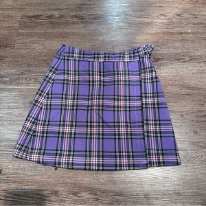 Brandy Melville Emerson skirt